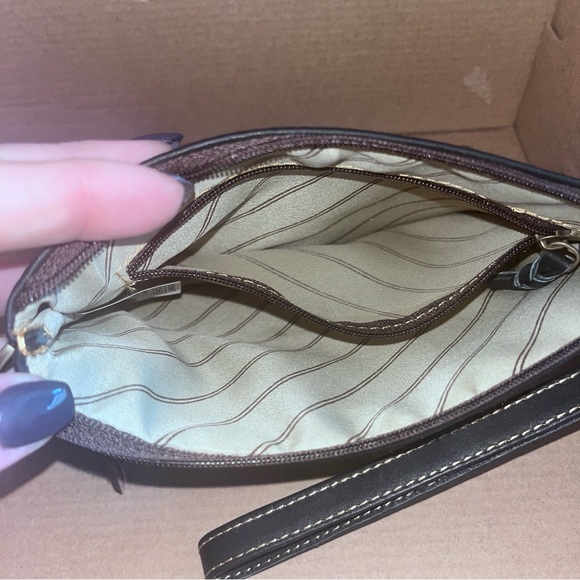 Eternal Style - The Iconic Vintage 100% Leather Purse - Picture 8 of 9